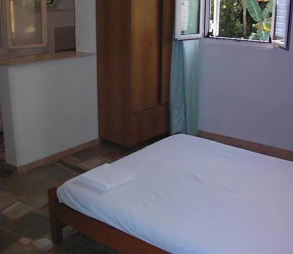 Apart-hotel Banana Place 2*