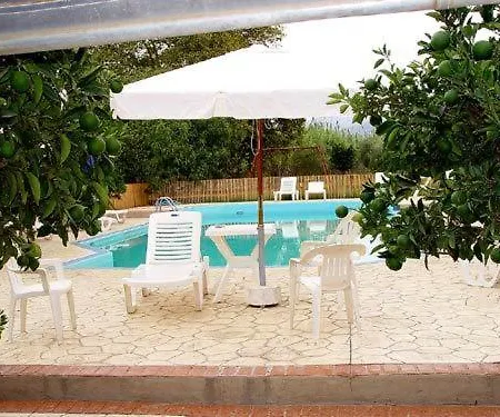 Banana Place 2* 扎哈罗